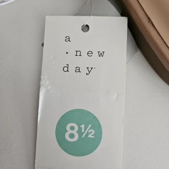 🌻 A New Day Esme Floral Tan Kitten Heels - Size 8.5 NWT - Picture 7 of 9